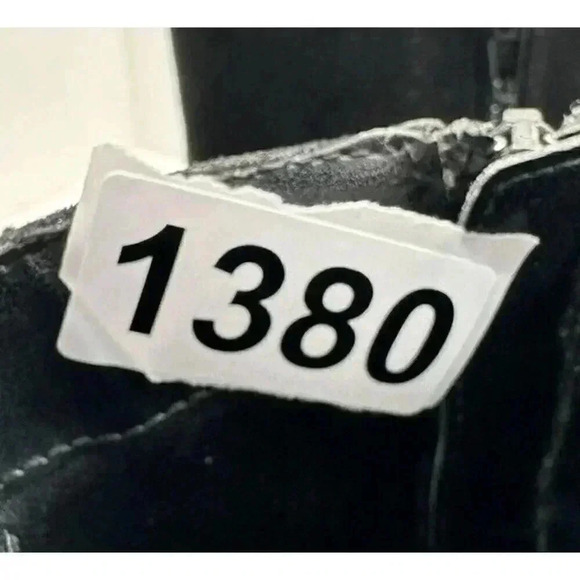 Forever 21 Faux Black Leather Back Lace Up Block High Heel Ankle Boots Size 8 - Picture 9 of 9